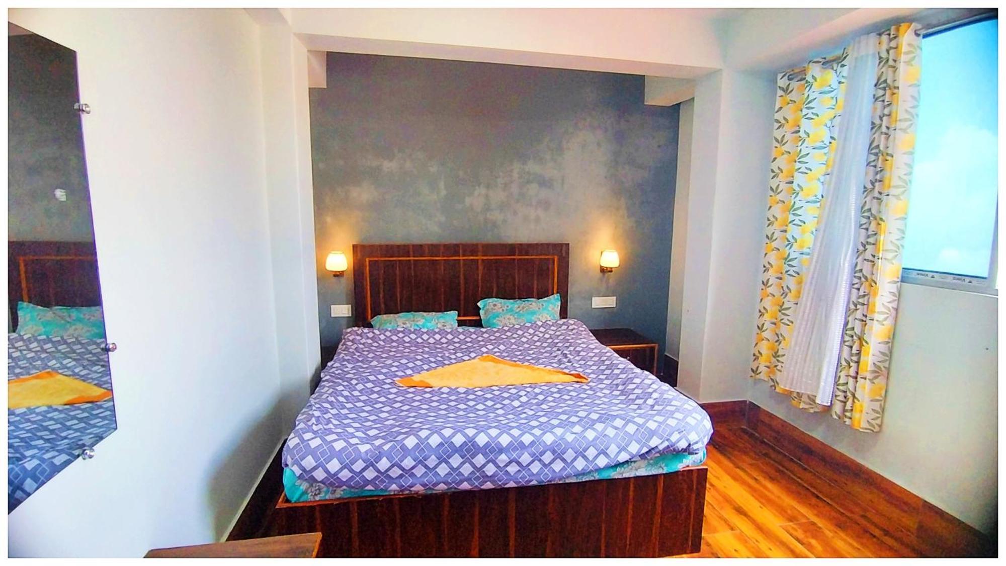 Hotel Premium Pitstop Near Railway Station Best Hotel In Darjeeling Darjeeling  Exteriör bild