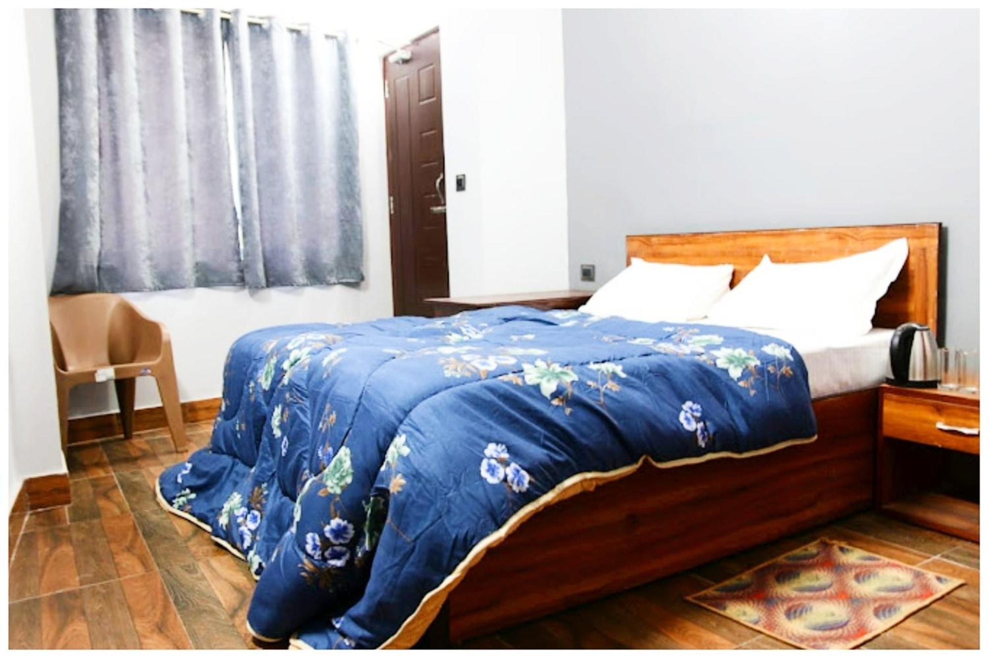 Hotel Premium Pitstop Near Railway Station Best Hotel In Darjeeling Darjeeling  Exteriör bild